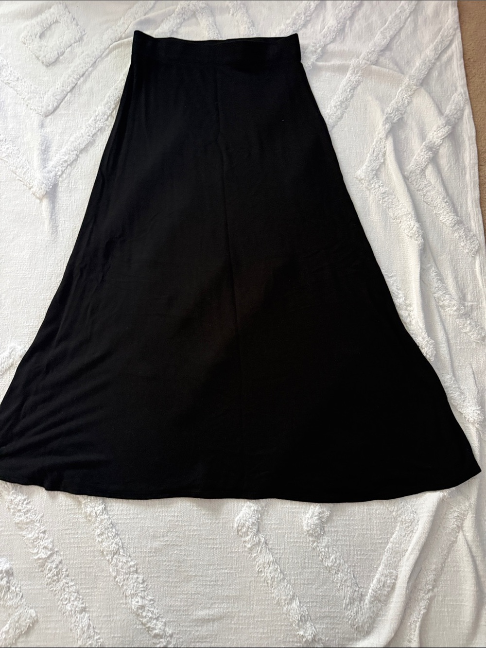 Black Elastic-Waist Skirt – Size 3